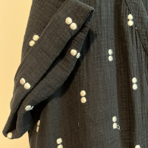 Madewell Black Garment - Picture 2 of 5